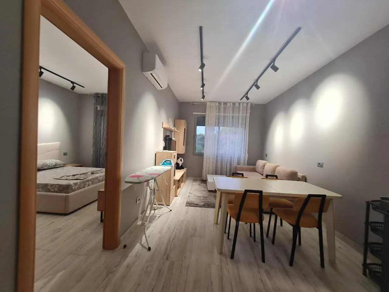 I&S Apartment 4 Golem